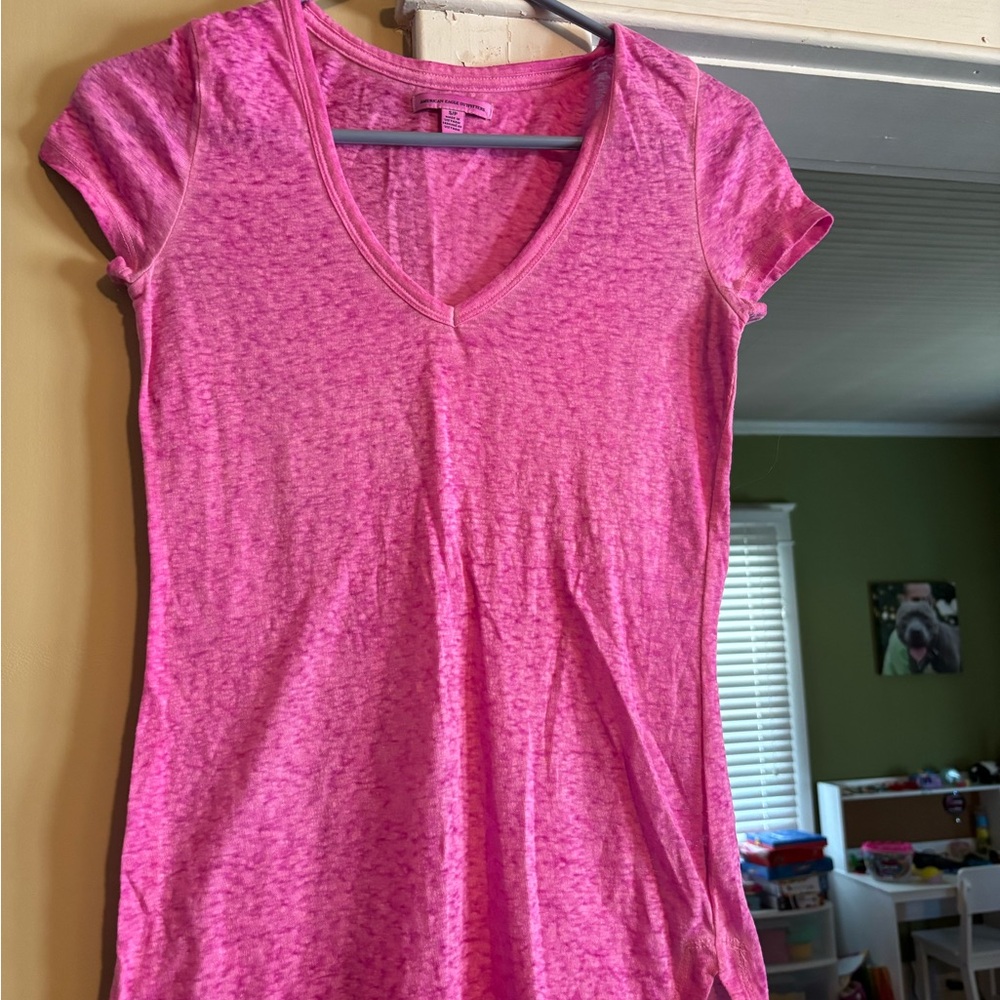 American Eagle Pink V-Neck Women's Top